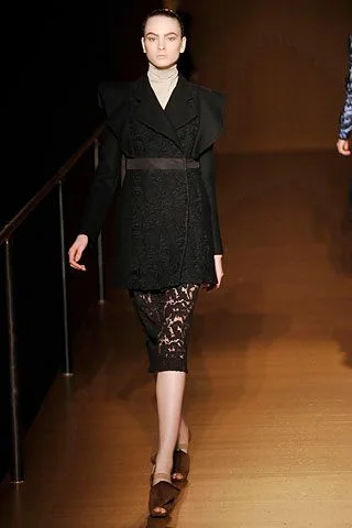 Look 10
